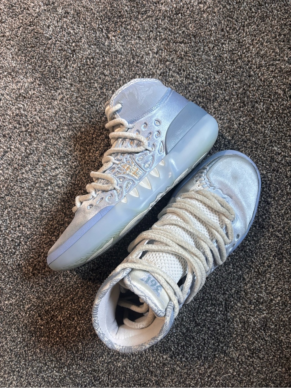 Joker 2 basketball shoe
